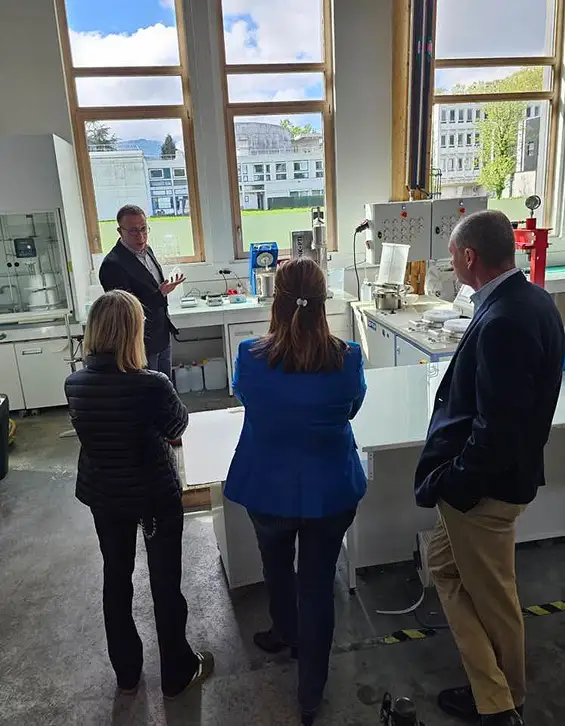 La chimie verte en action : Funcell invente le papier du futur