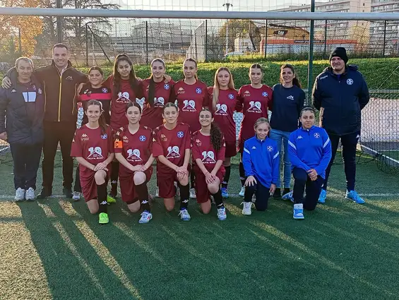 Foot féminin, quart de finale de la Coupe de l’Isère avec le U18F au stade Albert Batteux. Entente du Rachaiux VS l’Académie Féminine du Brion.