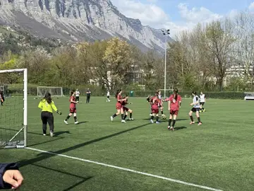 Foot féminin, quart de finale de la Coupe de l’Isère avec le U18F au stade Albert Batteux. Entente du Rachaiux VS l’Académie Féminine du Brion.