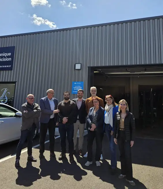 JLS Mécanique : une pépite industrielle soutenue par la Région - Il y a quelques jours, une visite de l’entreprise JLS Mécanique a été organisée. Celle-ci a bénéficié d’une aide de la Région qui lui a permis de développer son activité et d’embaucher.