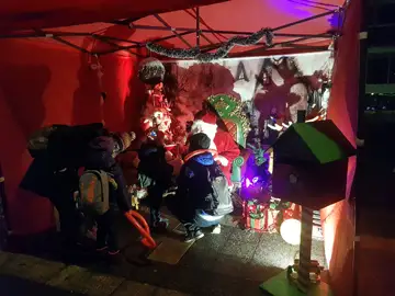 Marché de Noël 2021 sur la place de la Mairie de Meylan