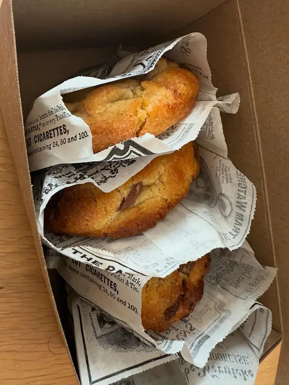 Le samedi, c’est cookies ! Cali Cookies régale le marché des Ayguinards à Meylan